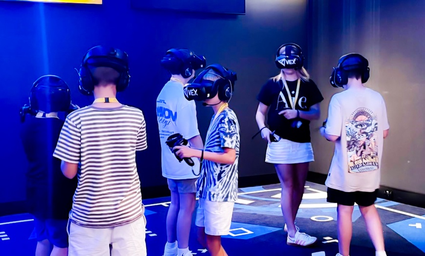 Image 8: 2, 4, 6 , or 8 Virtual Reality Games (Choice of 10, 15 or 25 Minutes)