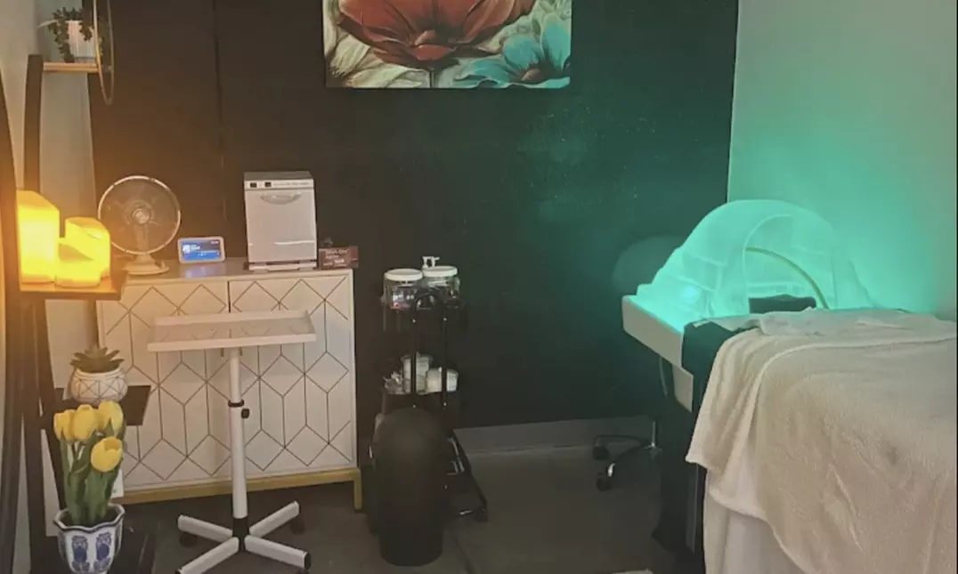 Indulge in 80-105 Min Head Spa w/Massage on Neck & Scalp + Mini-Facial