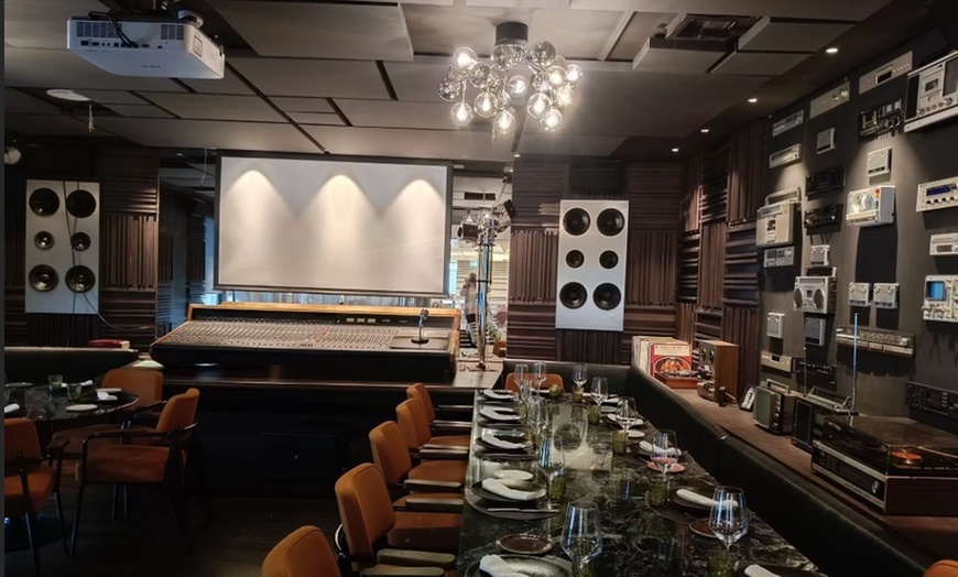 Image 13: Menú fusión a elegir entre clásico o prémium para 2 o 4 personas