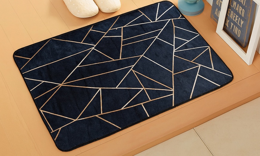 Image 2: Alfombras Graphic negro y dorado