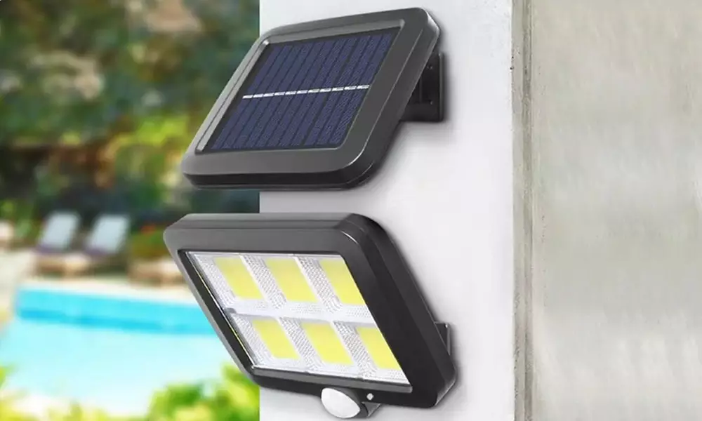 1 o 3 lampioni 120 LED con pannello solare