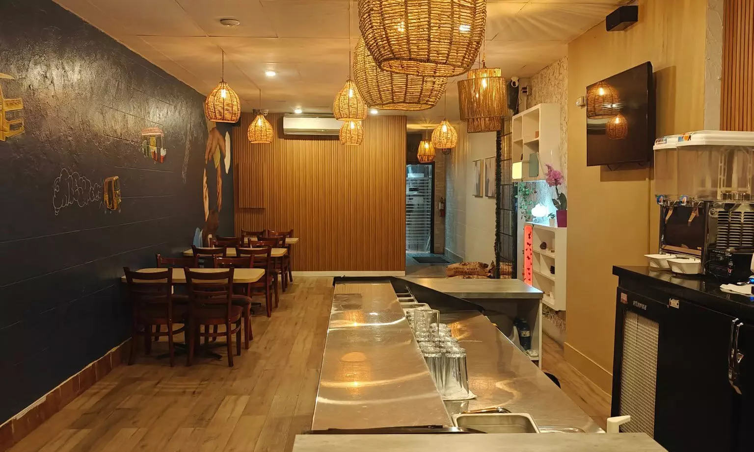 Tasty Fish & Chips and More at Your Fingertips!