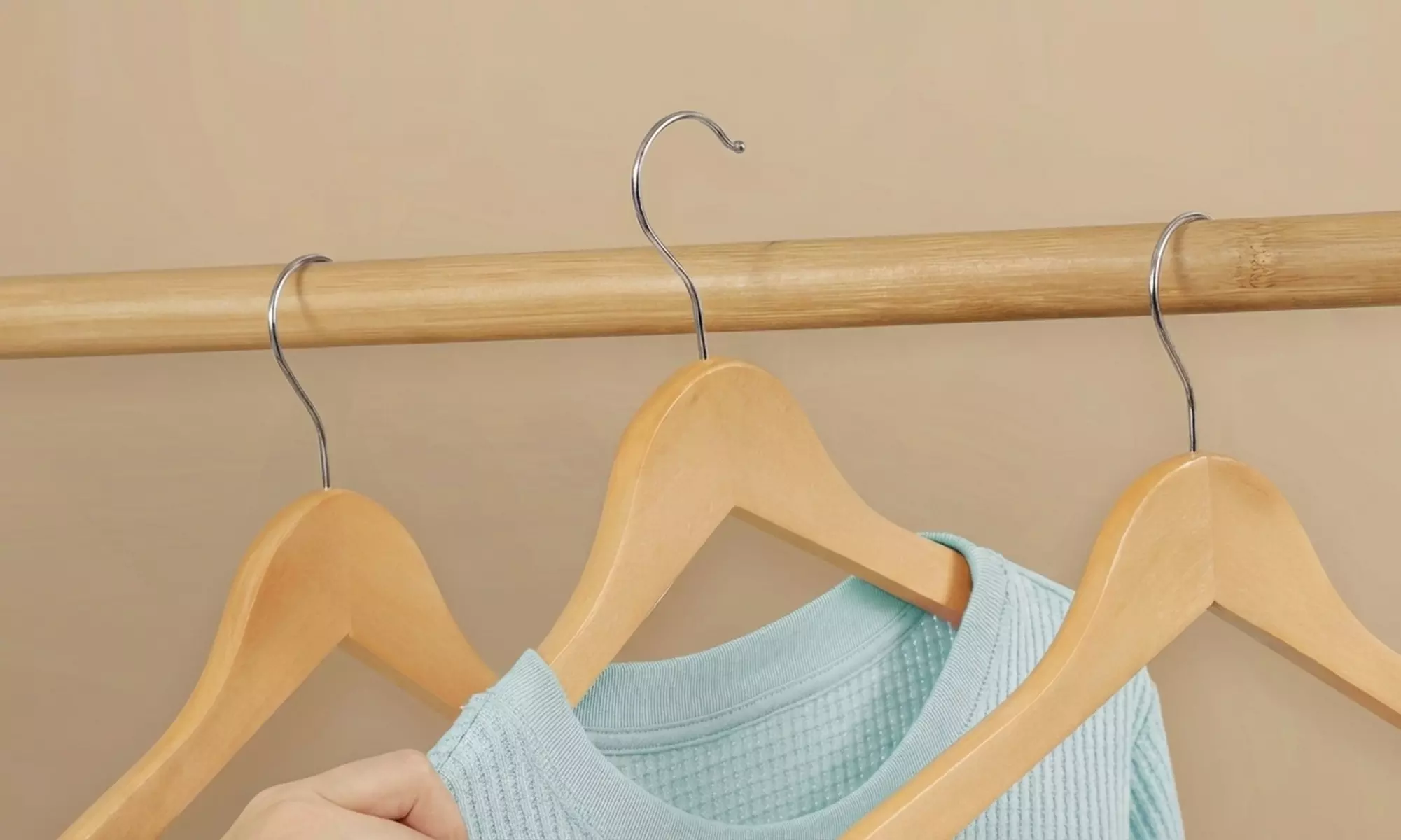 Set di 20 gruccie in legno naturale