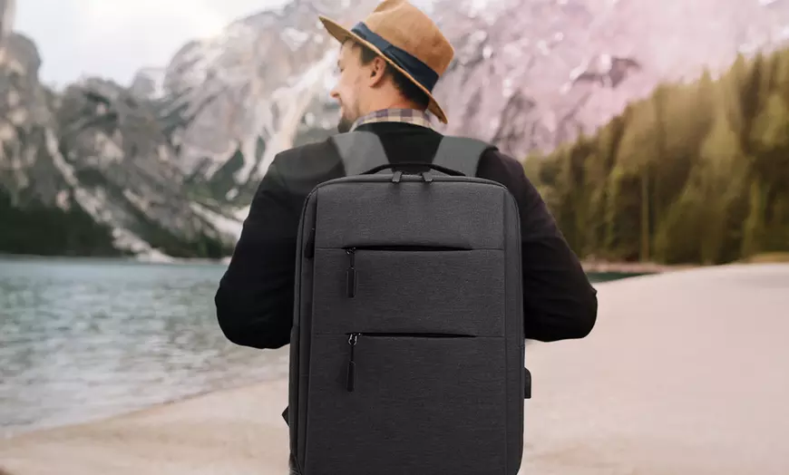 Image 8: Zaino da viaggio con ricarica USB