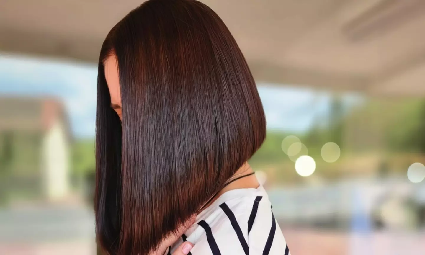 Sesión de peluquería con corte y peinado, tinte, mechas e hidratación