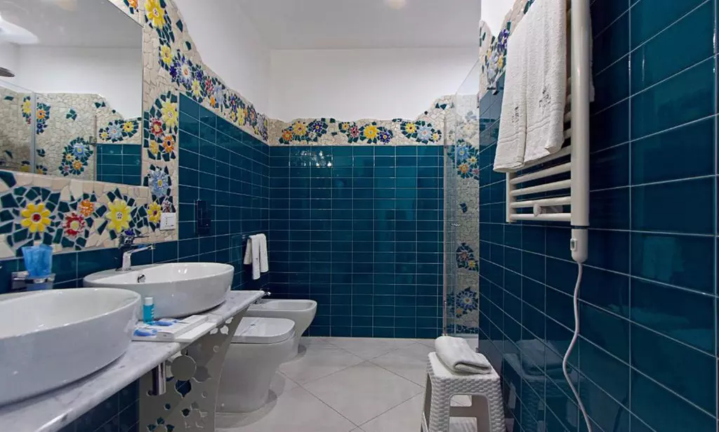 Napoli 5*: camera doppia con mezza pensione e Spa per 2 persone