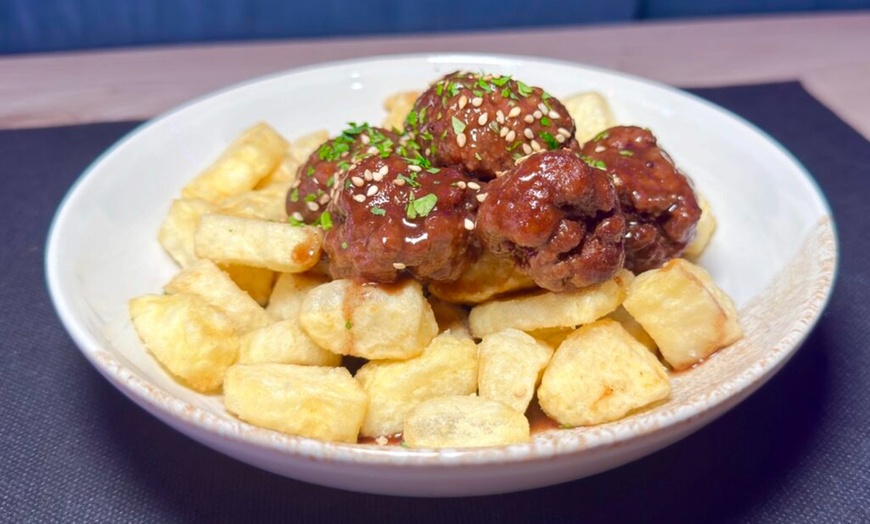 Image 8: ¡Date el gusto! Menú de cocina fusión completo para 2 o 4 personas