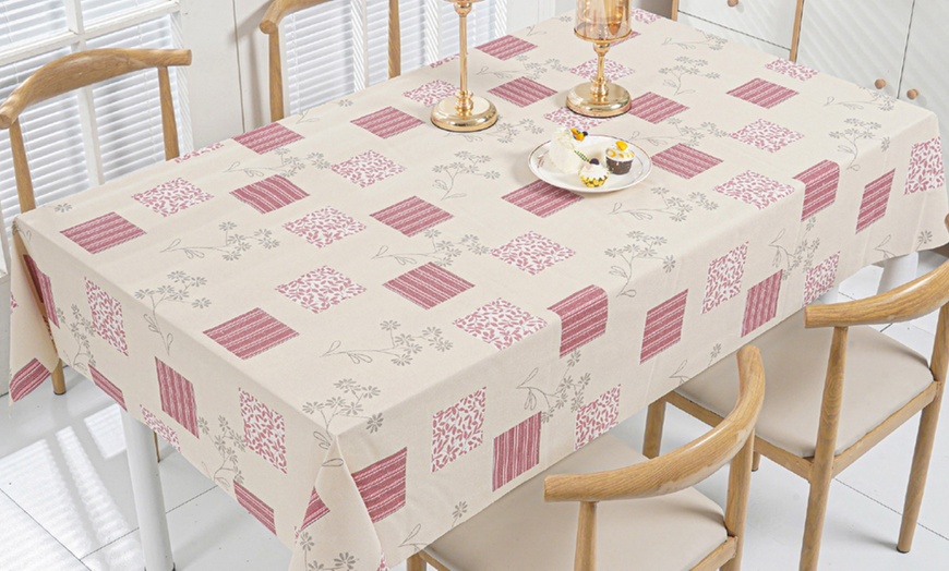Image 3: Tovaglia Maniva floreale