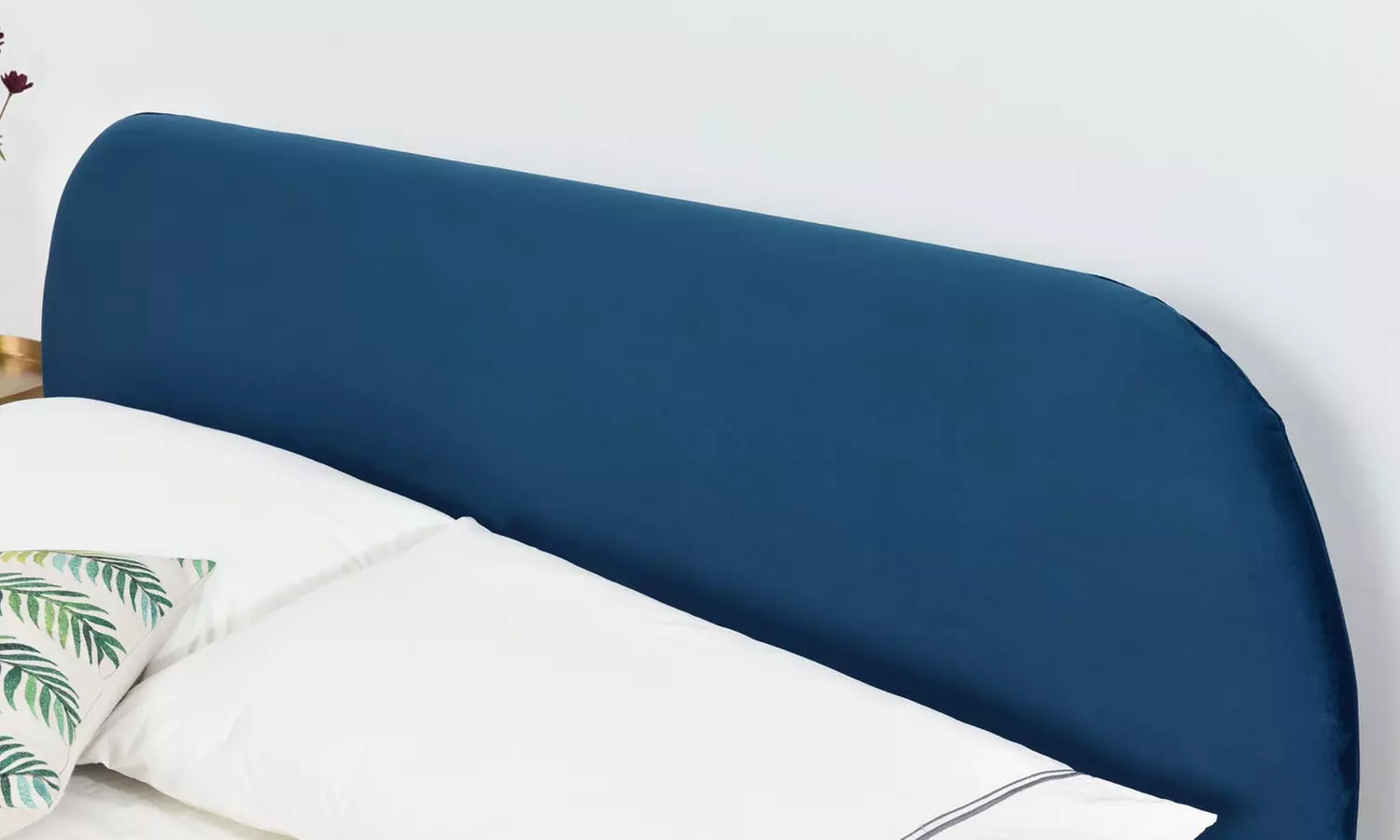 Lit velours "Garbera" 140 x 190 cm ou 160 x 200 cm de Kocoon