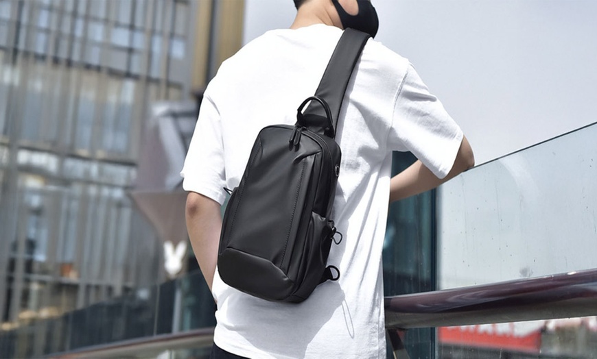 Image 4: Casual Men’s Backpack