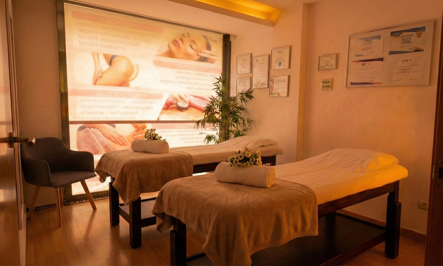 Image 4: Masaje con técnica a elegir de 45 o 60 minutos para 1 persona