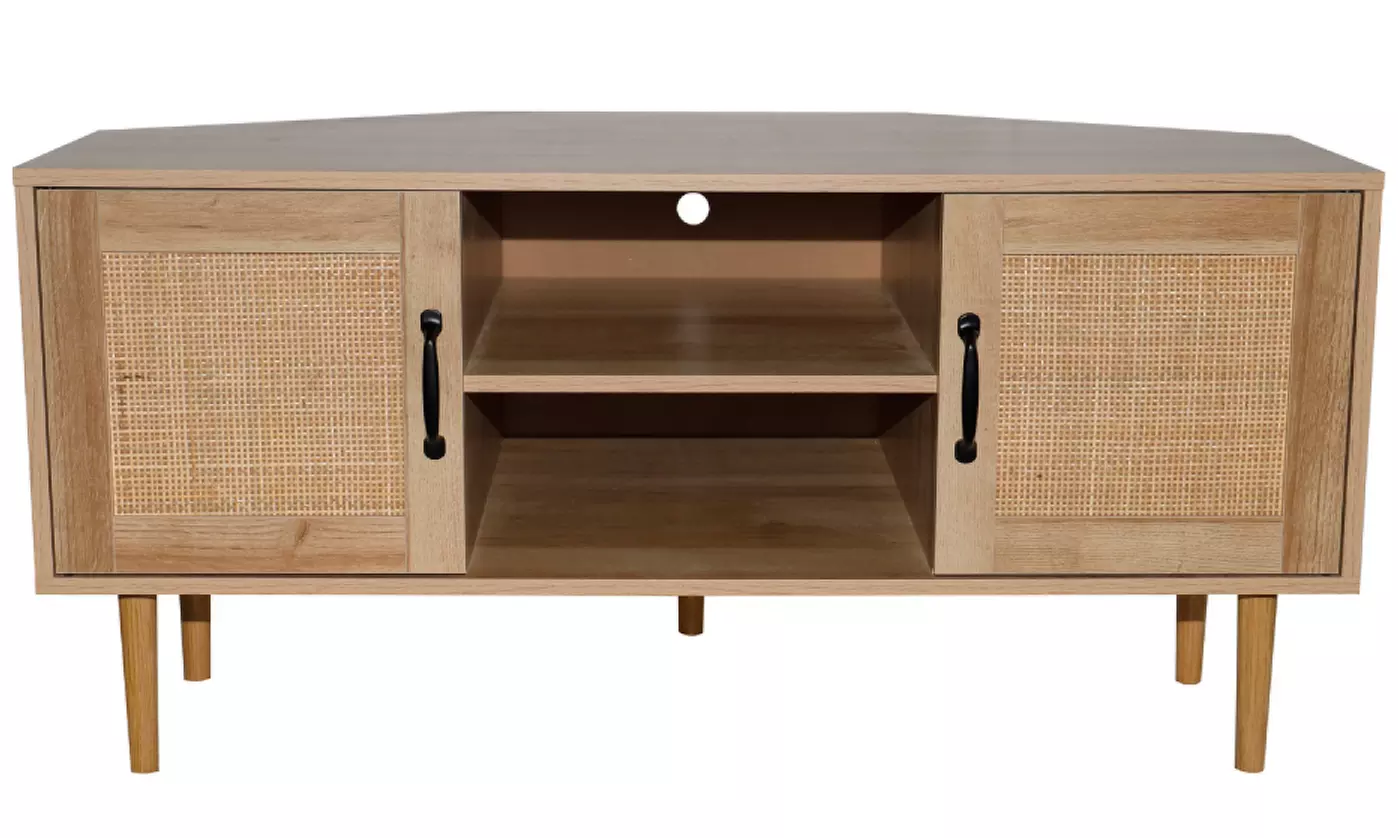 Buffet en bois avec portes effet cannage et niches Neiva de Kocoon