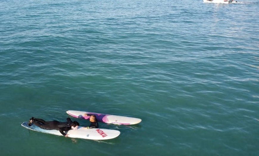 Image 4: Catch Waves at Waikiki with Surf Lessons
