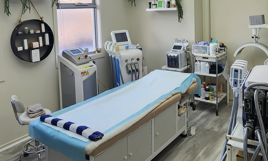 Image 7: 59% Off Carbon Laser Facial for a Radiant, Clear Complexion