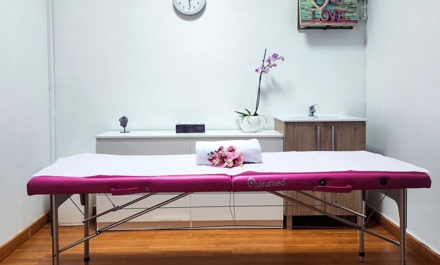 Image 5: Higiene y tratamiento facial regenerador con láser diodo Kelaya