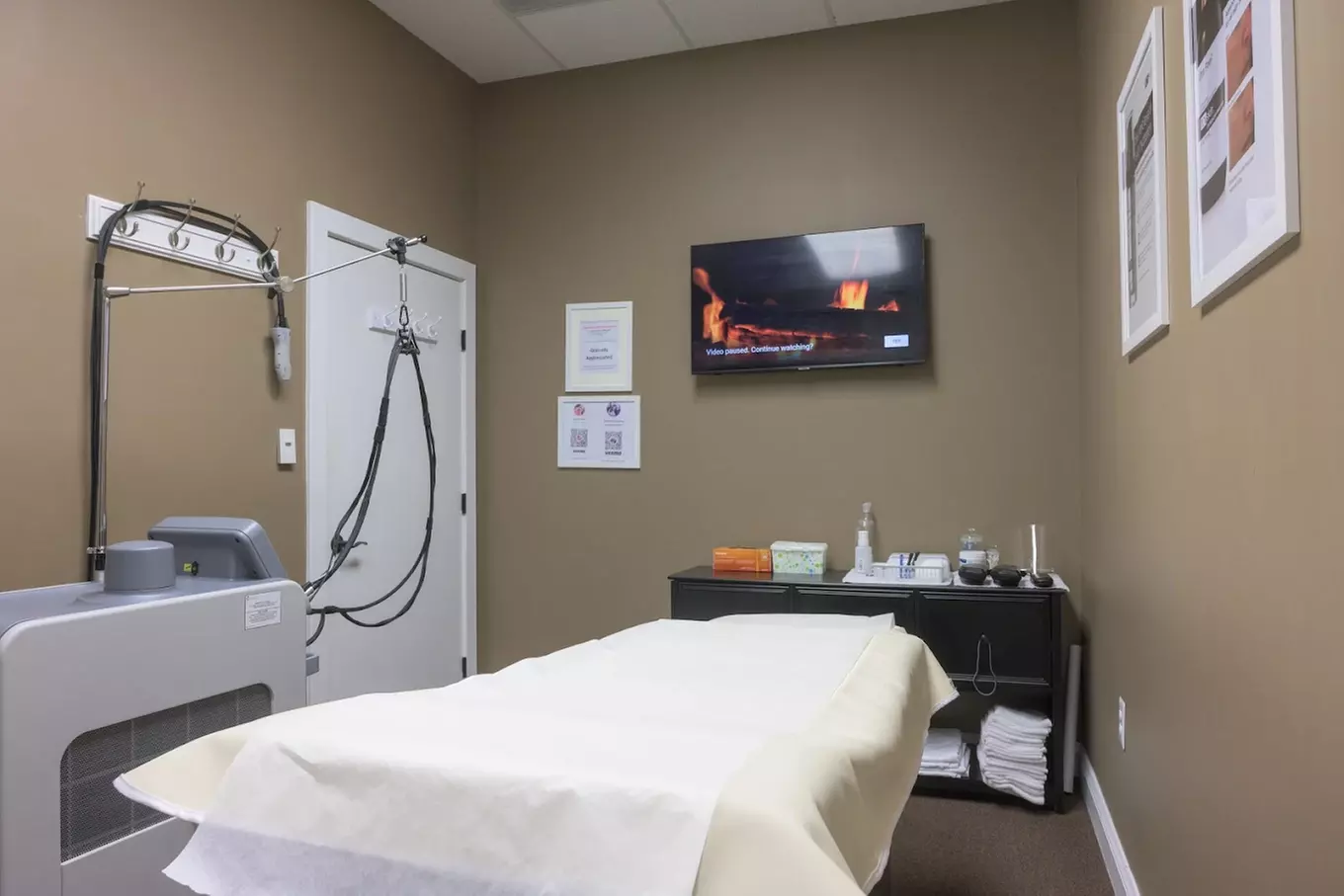 3 or 6 Laser Hair-Removal Sessions at Cosmopolitan Contouring