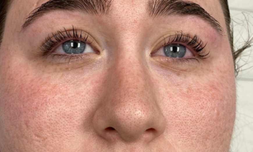 Image 3: Up to 49% Off on Eyelash Tinting at Pixie sugar wax 