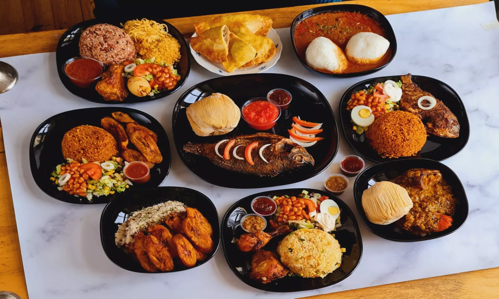 Westafrikanisches 3-Gänge-Menü für 1, 2 oder 4 Personen - vegan oder mit Fleischoption (bis zu 34% sparen) - Primary Image