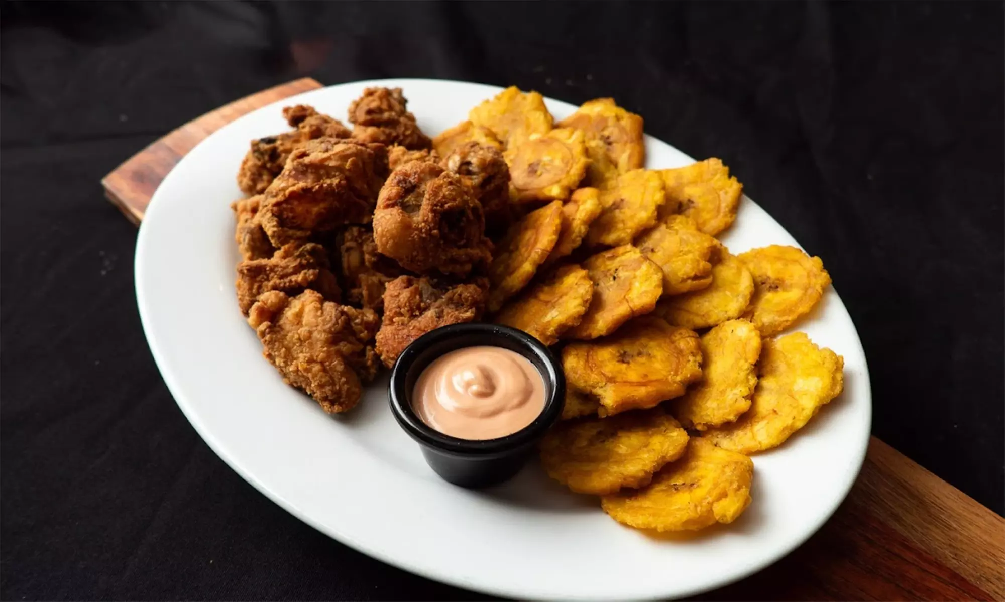 Savor Rich Flavors With Our Food & Drinks Offers  