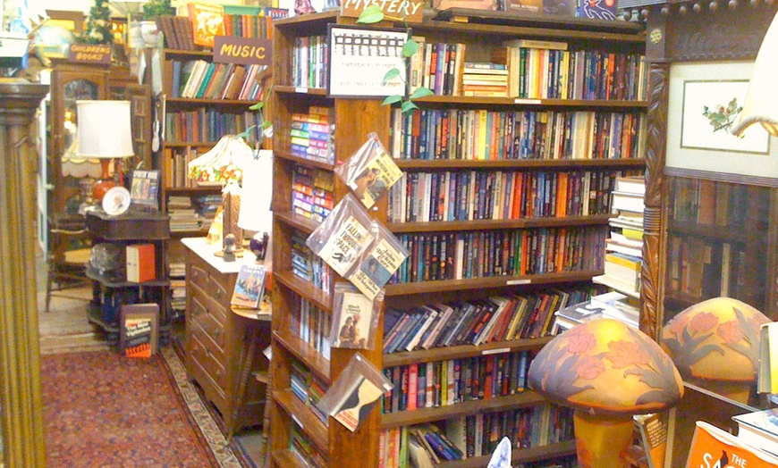 Image 6: Relax in spa-inspired luxury on the Mendocino Coast