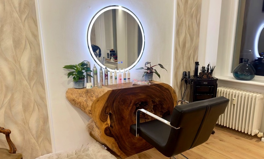 Image 4: Wertgutschein über 80 € - Neukundenangebot auf jede Friseurleistung