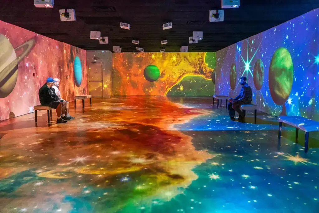 Wizard of Oz, Van Gogh & Space Exhibits with Gift in Cape Canaveral