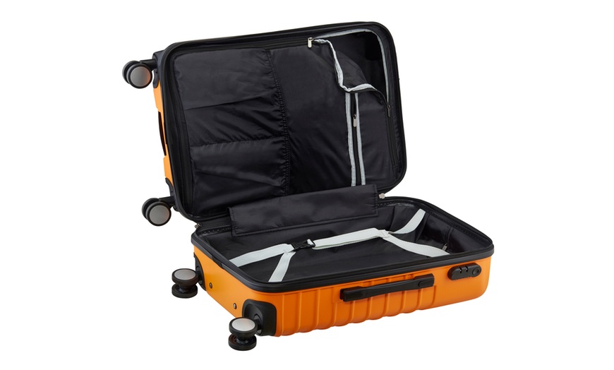 Image 15: Set of Three Luggage Suitcases