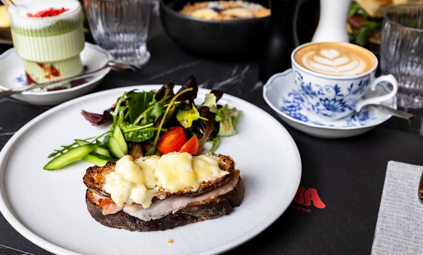 Image 10: Saisonales 4-, 5-, oder 6-Gänge-Menü im Restaurant für 2 oder 4 Pers.