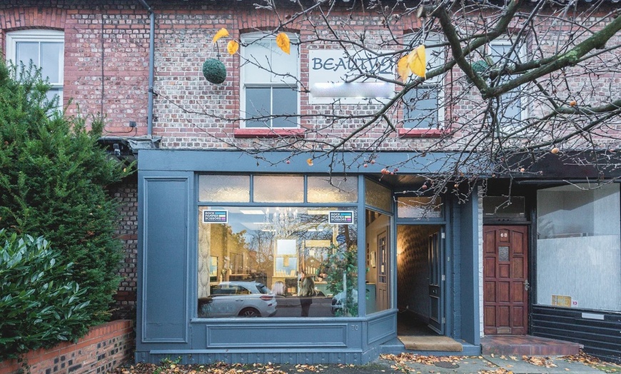 Image 2: Up to 64% Off on Salon - Haircut - Women at At Hair & Beauty