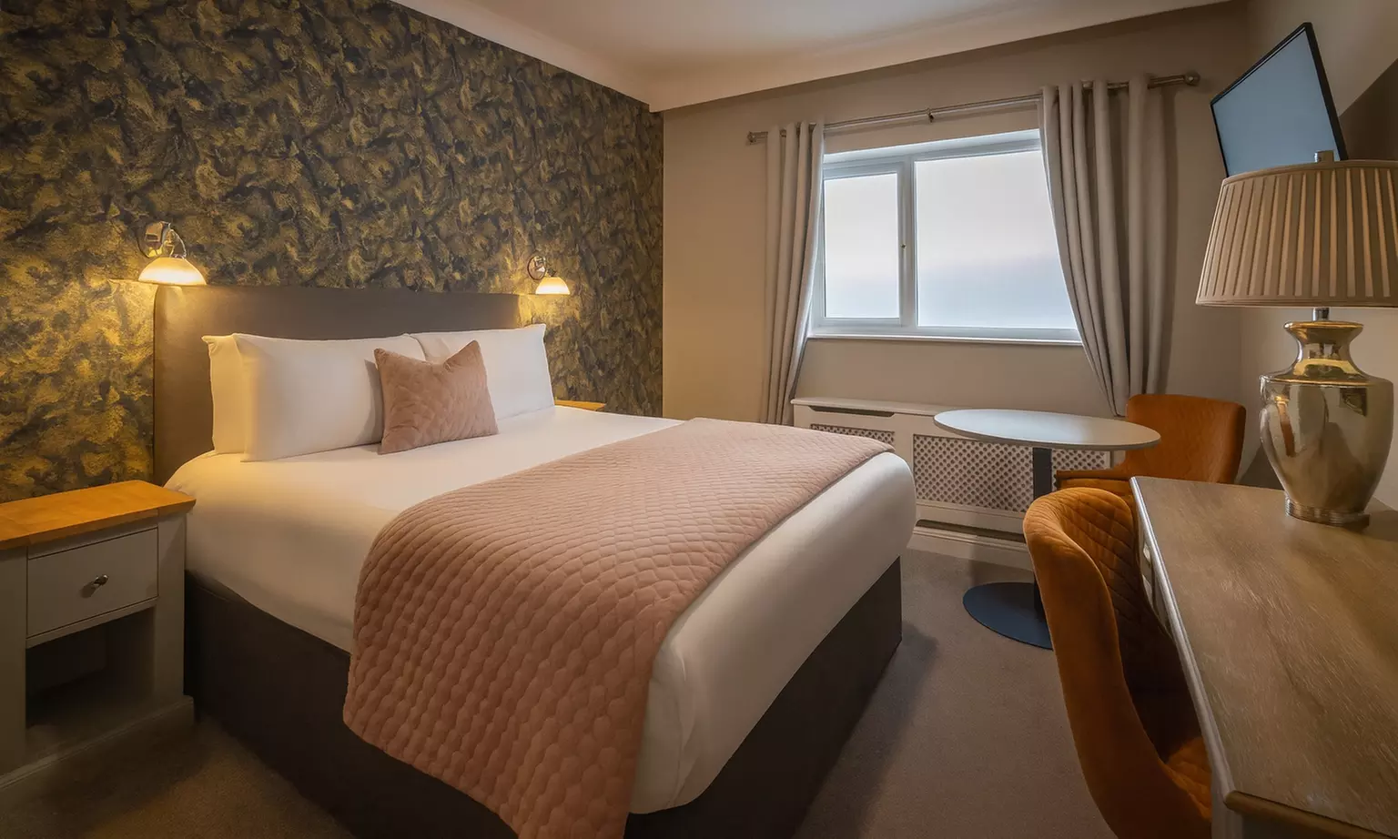 Double Room with Late Checkout