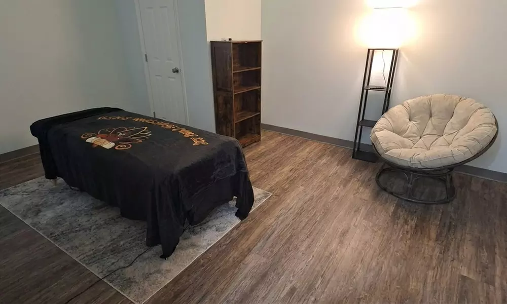 Unwind with One 60 or 90 Minute Deep Tissue Massage