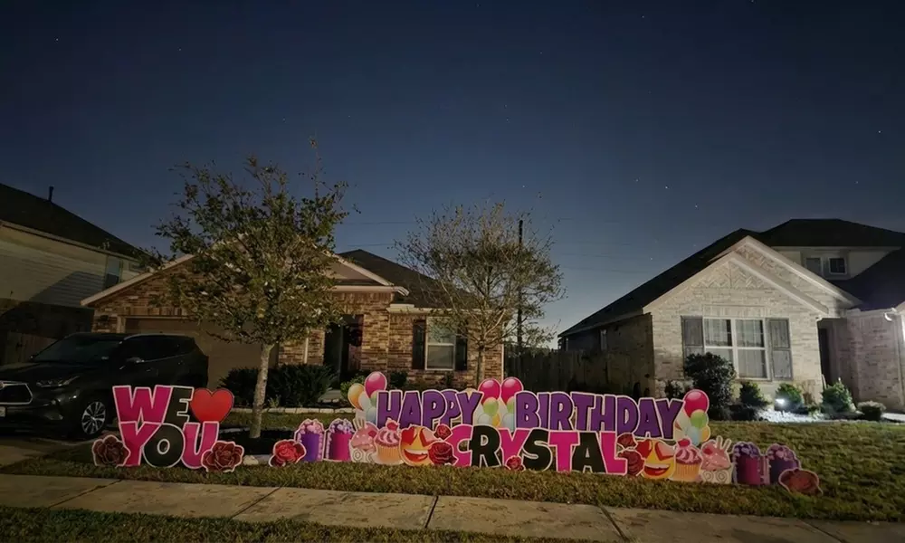 Custom Yard Greetings for Birthdays, Graduations & Special Events
