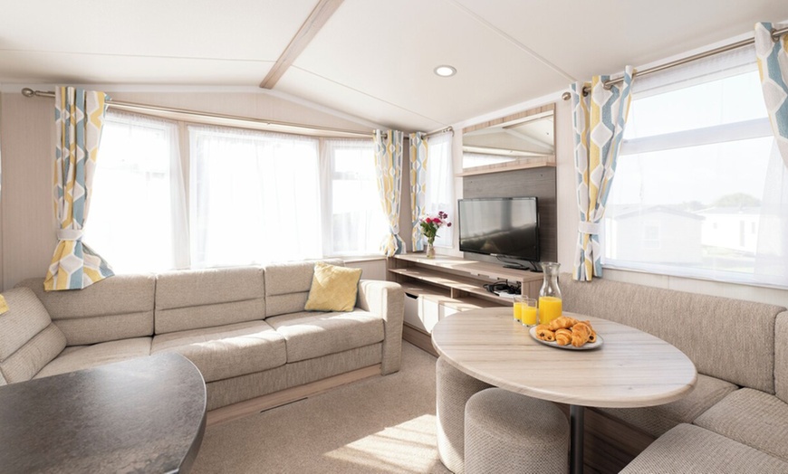 Image 15: Cornwall Getaway: Stay Up to 7 Nights by the Sea