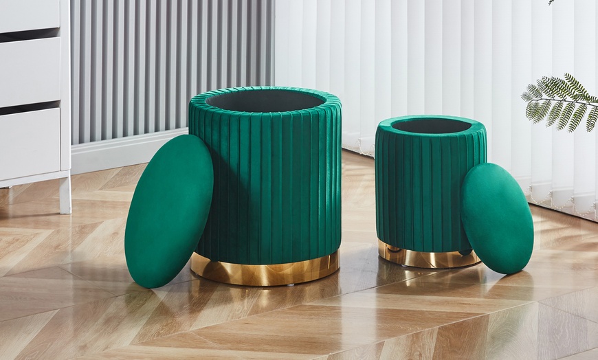 Image 20: Conjunto de pufs de terciopelo
