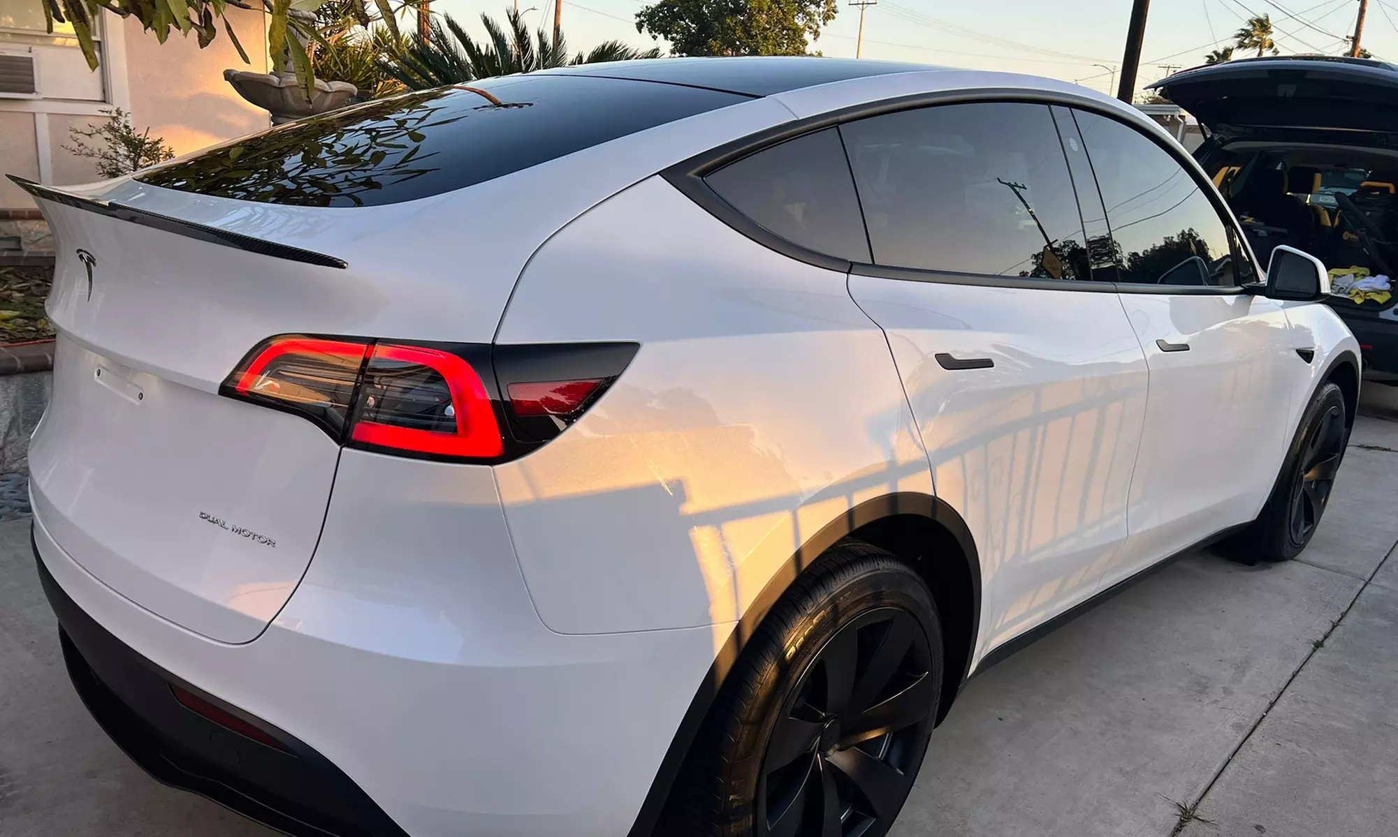 Detail Pro Ceramic Coating w/ 1 yr Protection (Sedan, Mid Size, Truck)