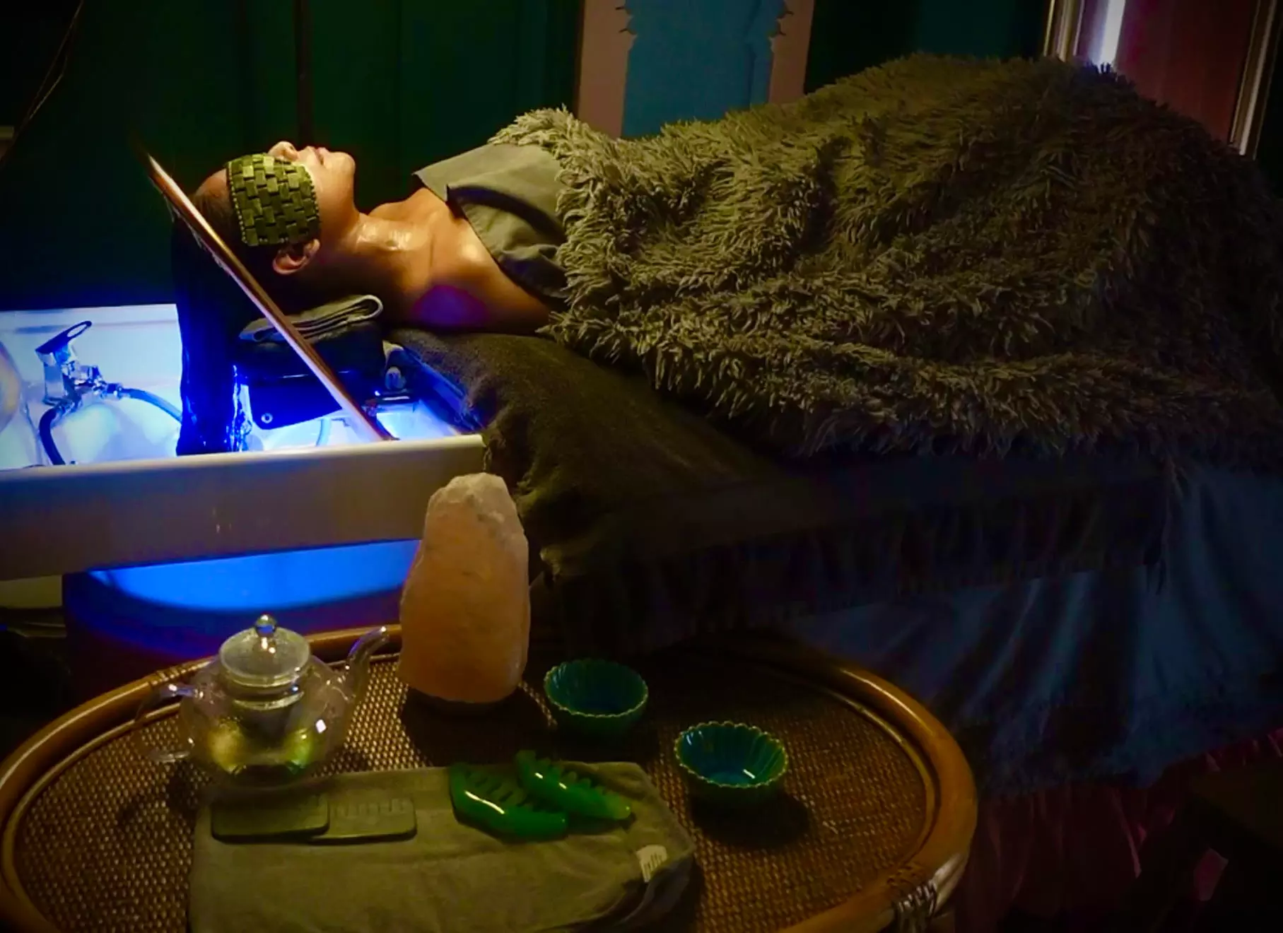 Relax with 60 Minute Signature Holistic Head Spa or a Couples Head Spa