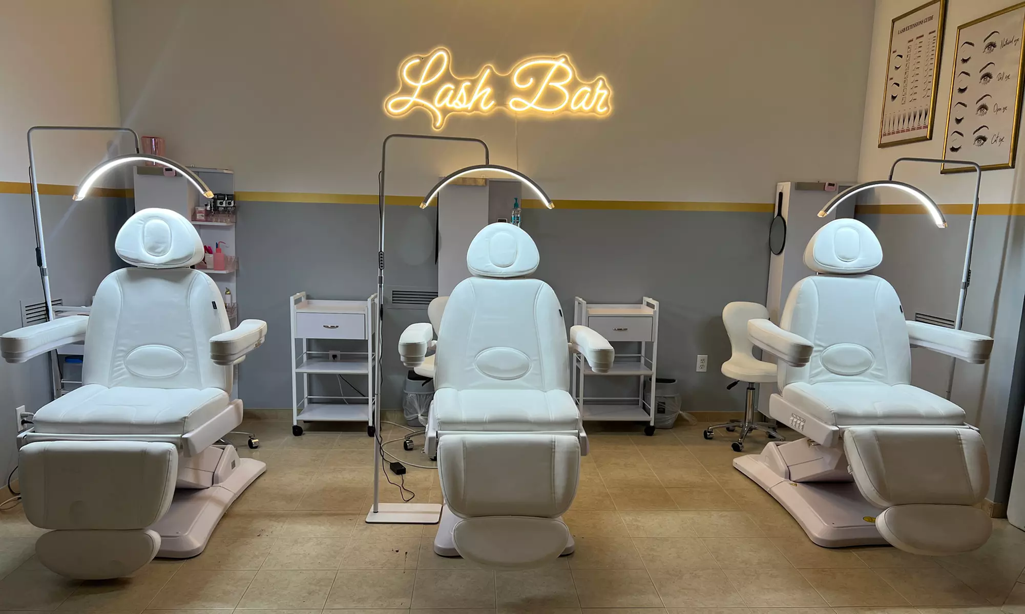 60-Minute Facials: Teen, Signature, Men’s Refinement, or HydraFacial