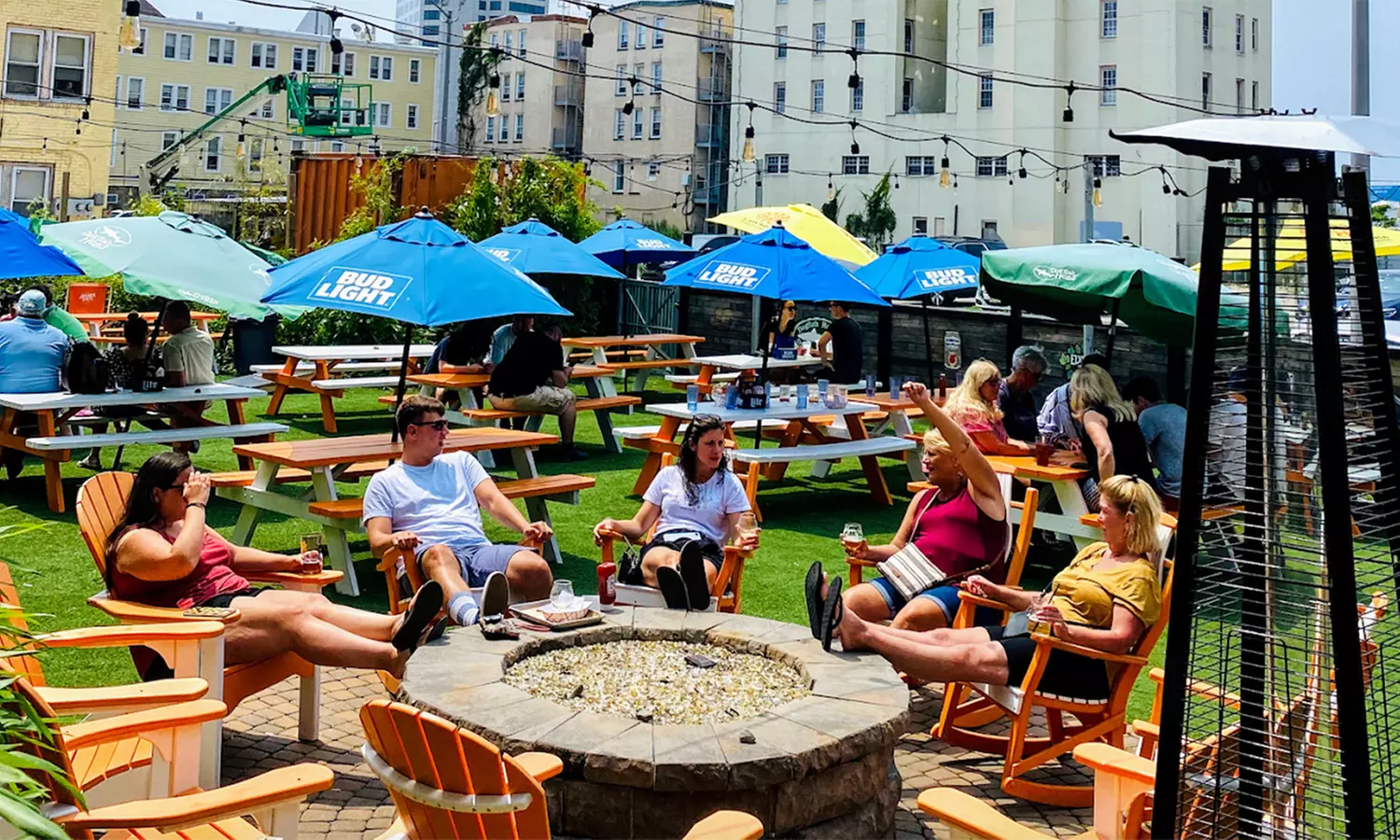 Beer Flight & Bar Pie Combos + $50/$100 Food/Drink Credit