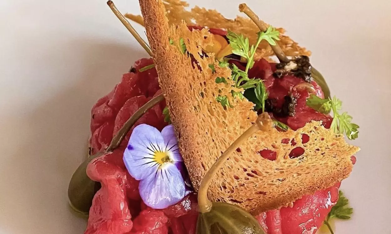 Menu classique avec entrée, plat et dessert au choix au Mélice