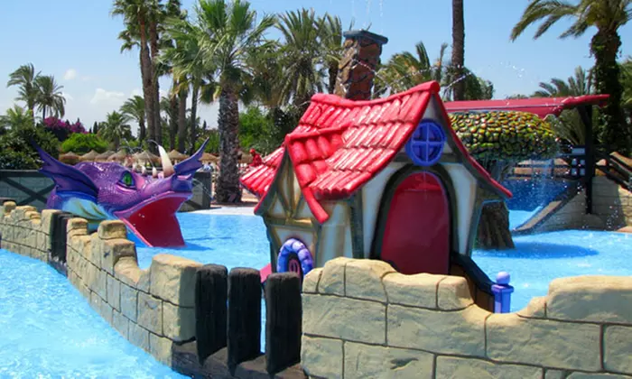 Aquópolis Torrevieja: entrada de 1 día para infantil o adulto