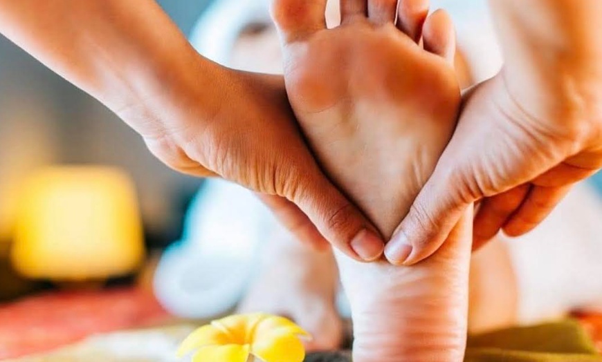 Image 4: 30-Minute Foot Reflexology w/ Sea Salt Soaking, Hot Stone, and More