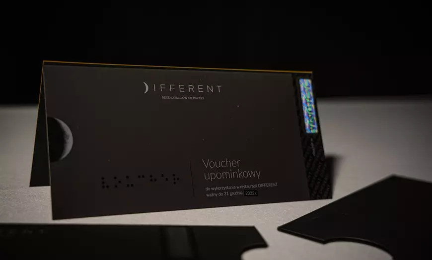 Image 1: Voucher prezentowy o wybranej wartości na kolację w ciemności