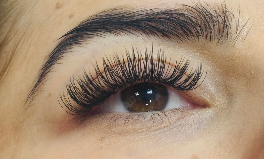 Image 3: Get Classic, Hybrid, or Blooming of Eyelash Extensions (Up to 56%Off)