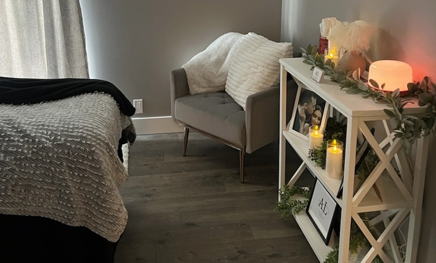 Image 5: Halo Head Spa for 1–2 or Hydrafacial + Head Spa Combo Options