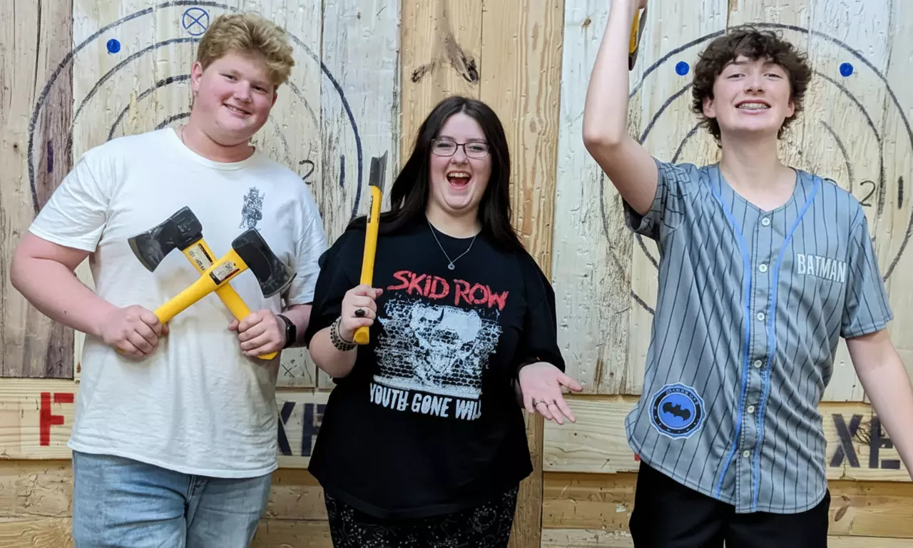 Unforgettable Axe Throwing: 2 or 4 Hours Private Party Up to 25 People
