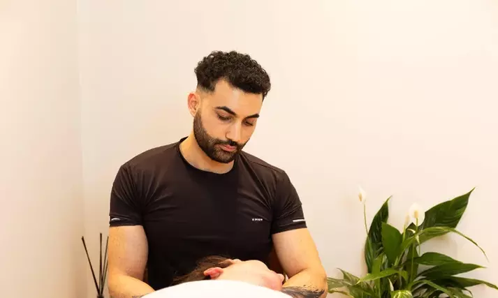 Réflexologie, massage sur mesure ou modelage détoxifiant de 1h