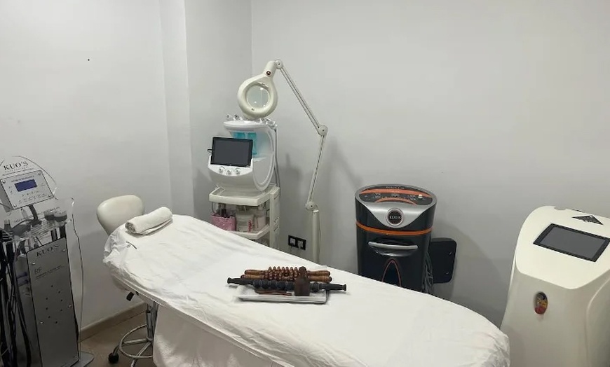 Image 3: Masaje relajante con peeling corporal y opción a presoterapia y más 