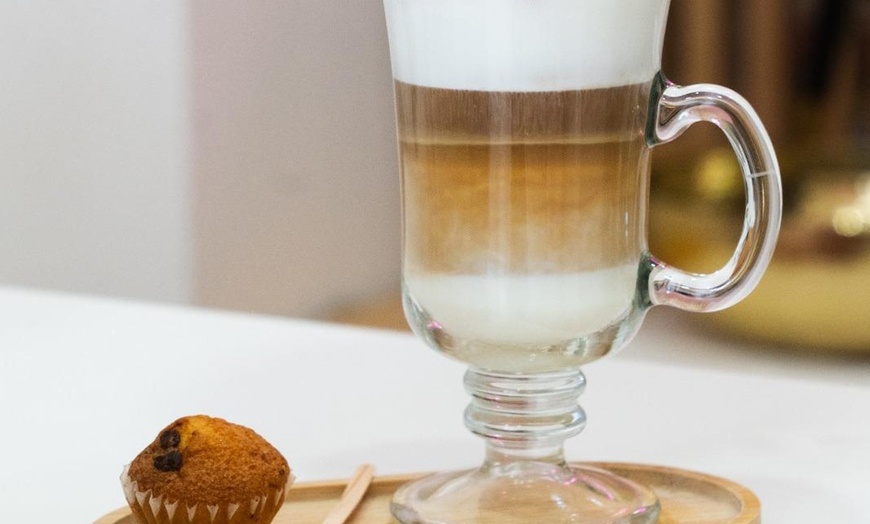 Image 6: Extensión de pestañas clásica o volumen 4D para 1 persona