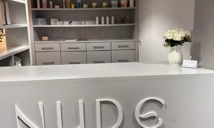 Lifting y tinte de pestañas con opción a diseño y depilación de cejas