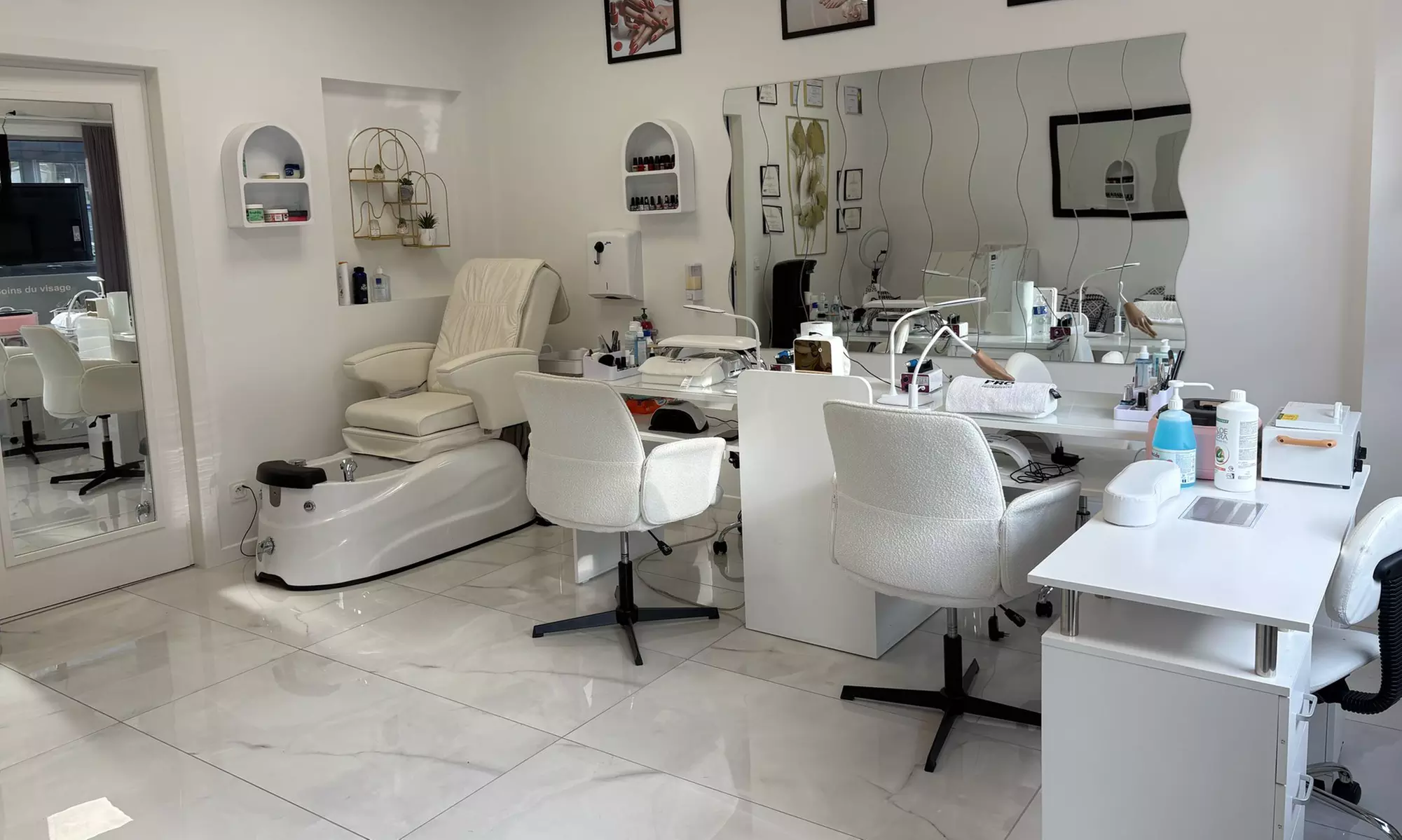 Soin du visage au choix de 45 ou 60 min avec Belle & Bien (jusqu'à 31% de remise) - Second Medium